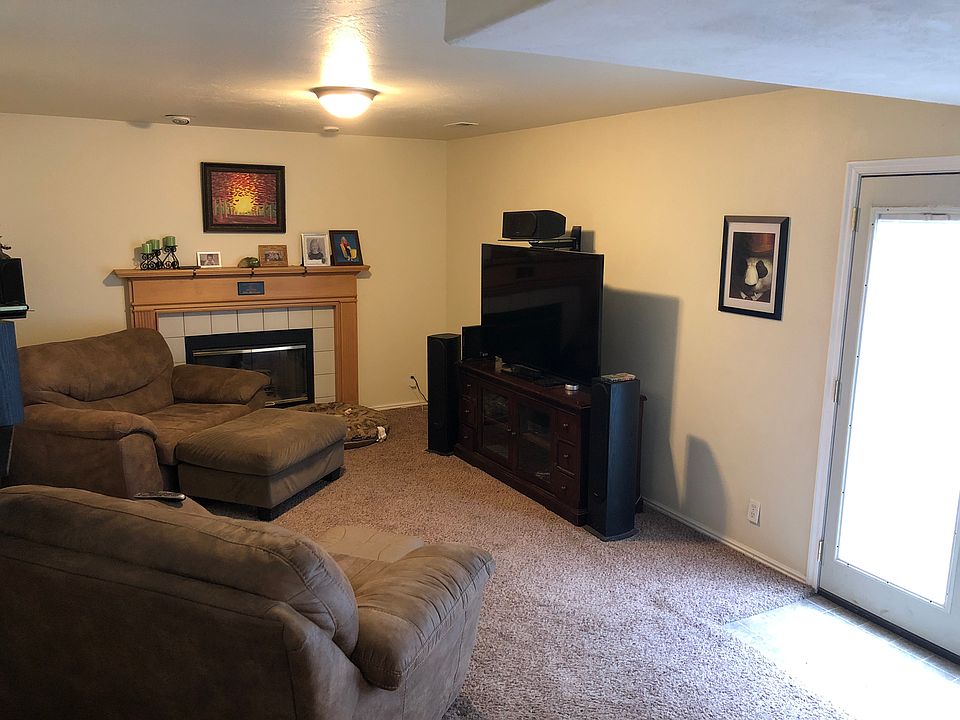 1st image of 8289 S Piney Ct