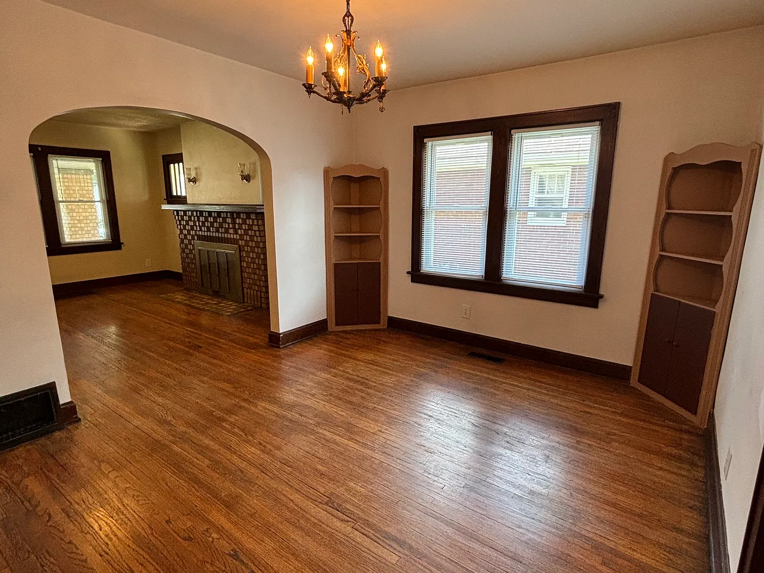 2 bed, $1,200 — Photo 4