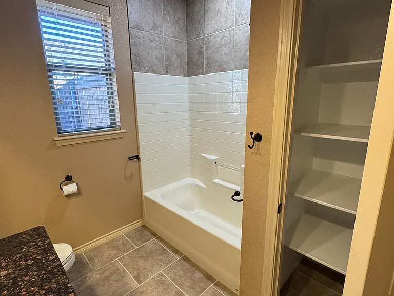 610 Benelli Dr — Photo 16