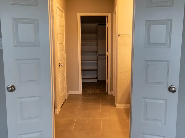 7010 Silverleaf Oak St — Photo 35