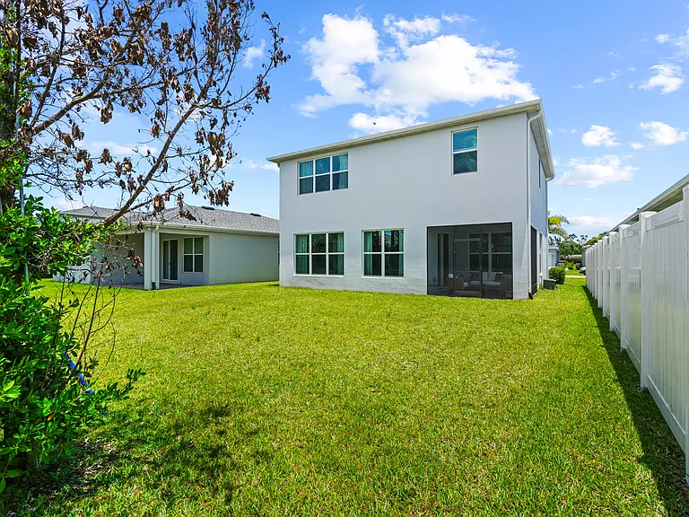 10700 SW Gloriana St — Photo 36