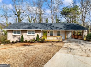 2402 Tiffany Cir, Decatur, GA 30035