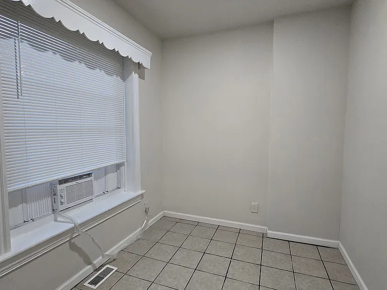 3438 Minnesota Ave — Photo 10