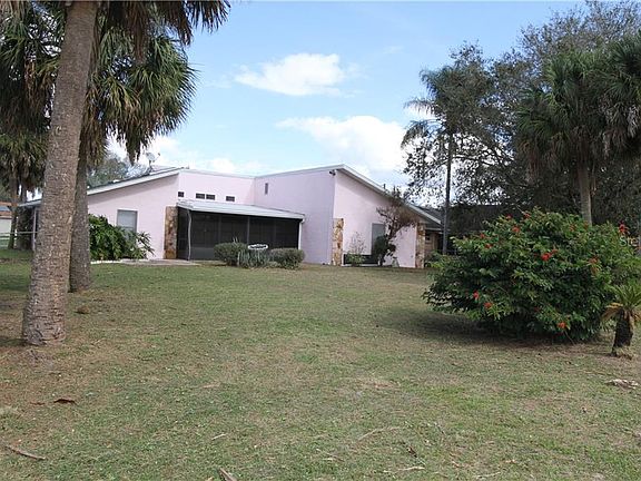 5th image of 243 Chadworth Dr