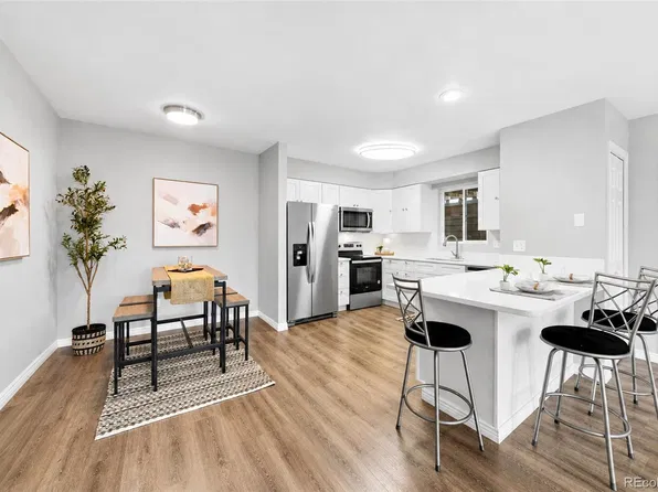 12093 W Cross Drive #204, Littleton, CO 80127
