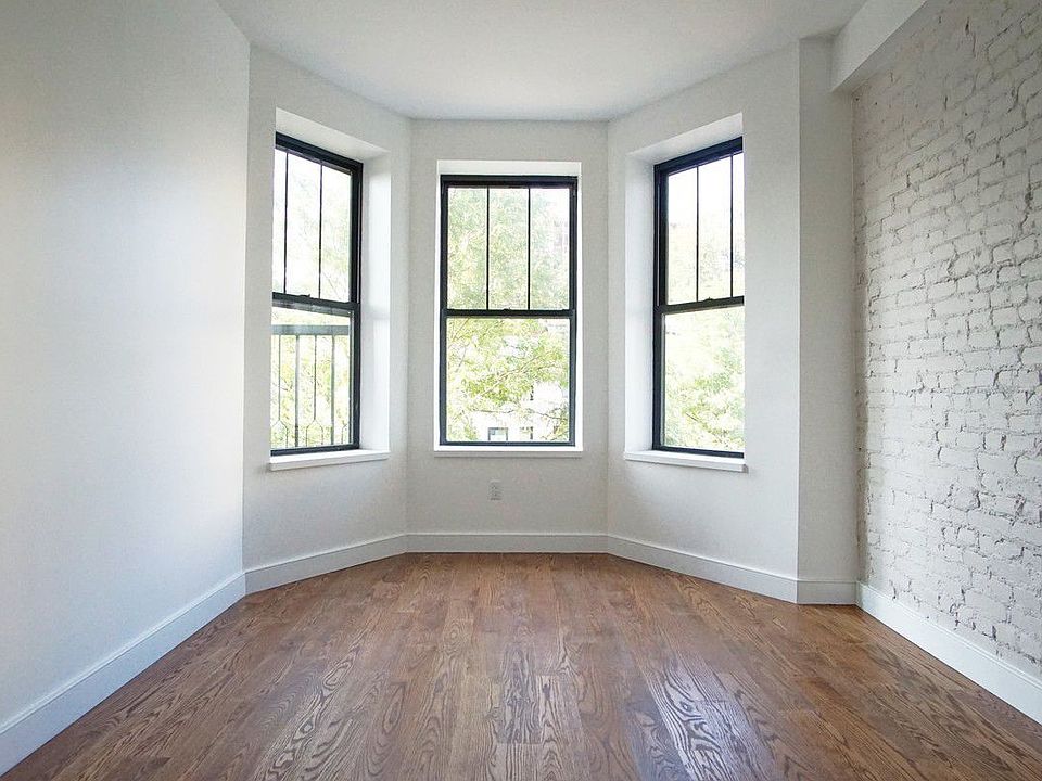 1st image of 140 Martense St #2