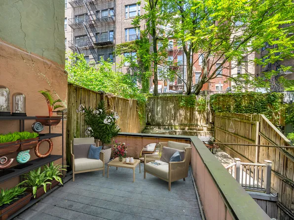 261 West 71st Street image 12 of 14