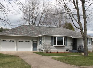 1751 Riverview Dr, Wisconsin Rapids, WI 54494