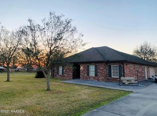 1205 Papit Guidry Rd, Saint Martinville, LA 70582
