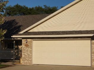 7959 Center St, Clear Lake, MN 55319