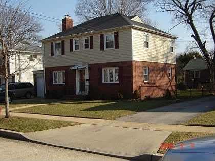 1st image of 190 Belmont Pkwy