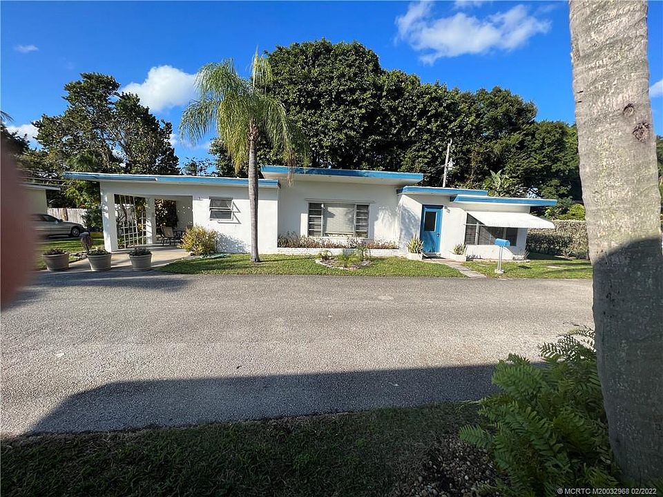 1st image of 3 Belair Dr