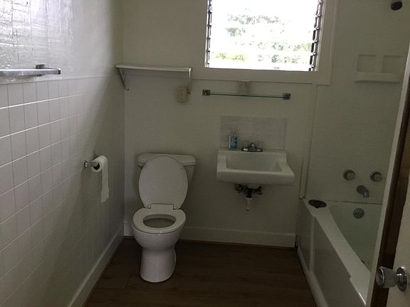Upstairs bathroom