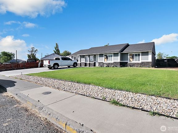 3rd image of 1101 Arnold Drive