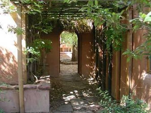 18 Destierro Trail La Casita