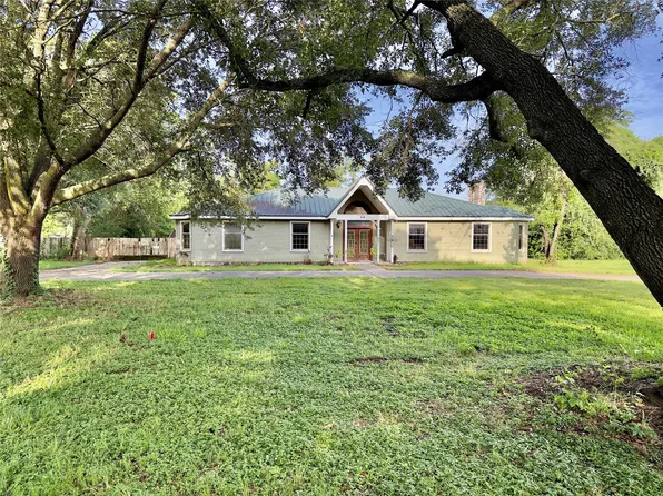 14 Live Oak Trl, Cypress, TX 77429