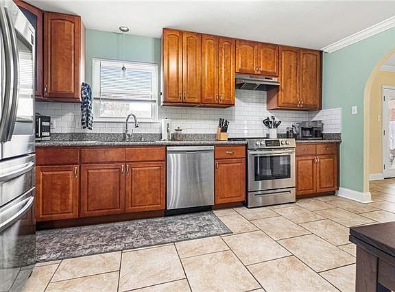 5th image of 516 W Marlin Ct