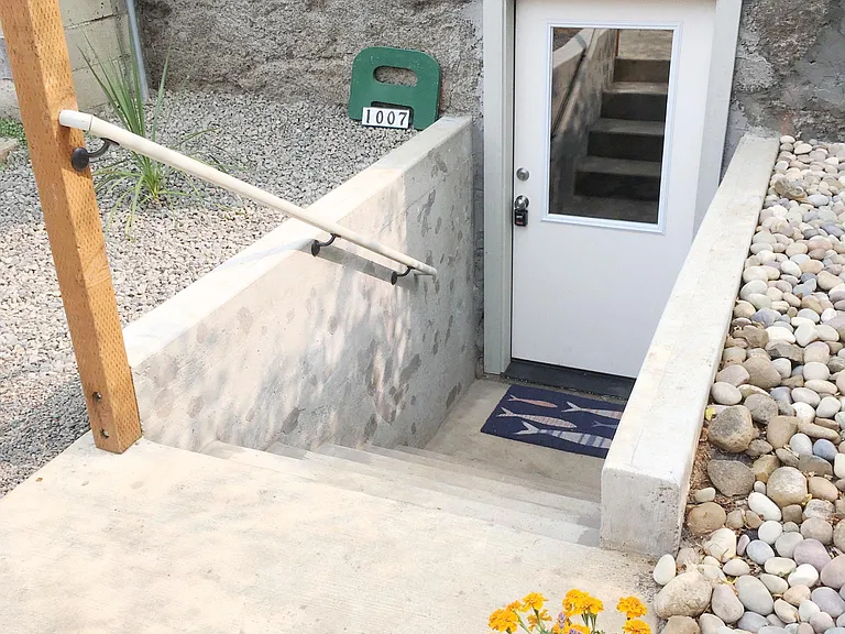 Entrance to apartment
