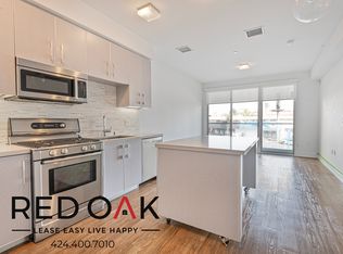 1168 1/2 S Barrington Ave #208, Los Angeles, CA 90049