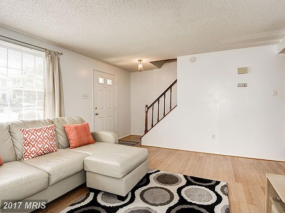 4th image of 13520 Bentley Cir