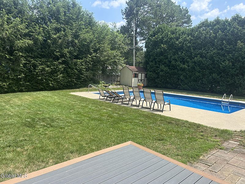 4th image of 23 Westland Avenue