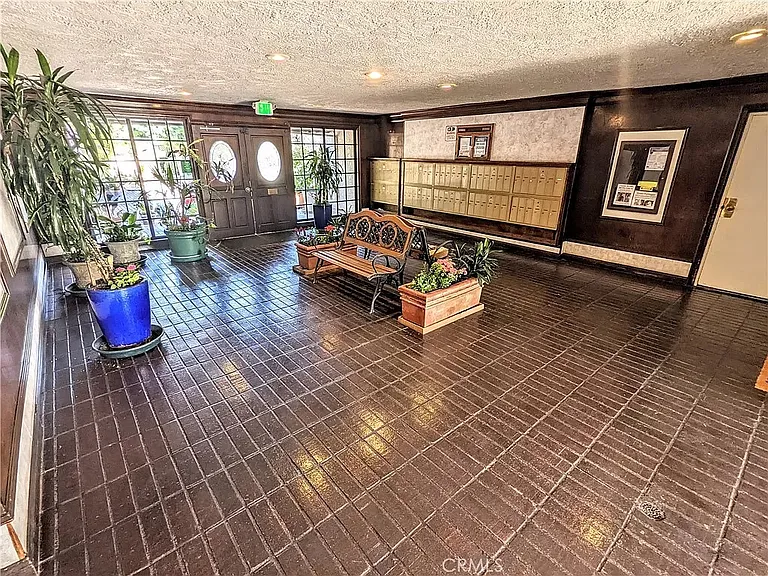 360 S Euclid Ave #327 — Photo 15