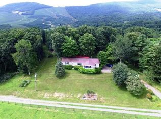126 Clouds Ln, Independence, VA 24348