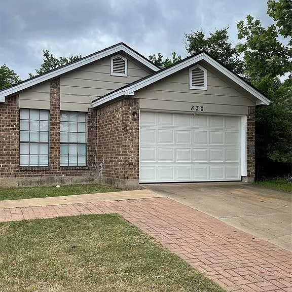 830 Mica Ln — Photo 1
