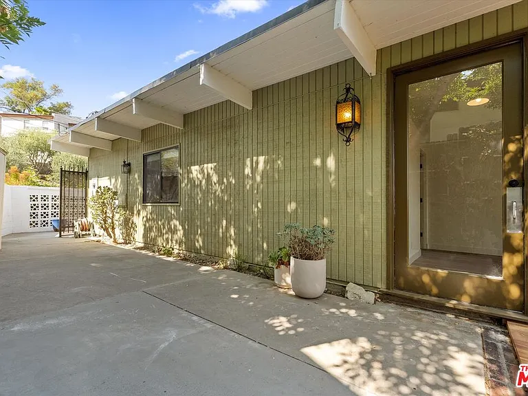 4950 Marmol Dr — Photo 5