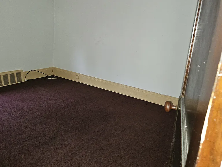 10208 Rosehill Ave #UP — Photo 9
