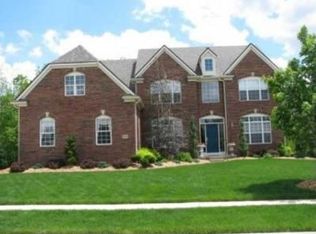 8845 Oakshire Dr NW, Pickerington, OH 43147