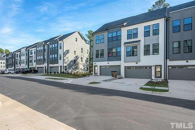 2nd image of 1113 Kiernan Grove Ln