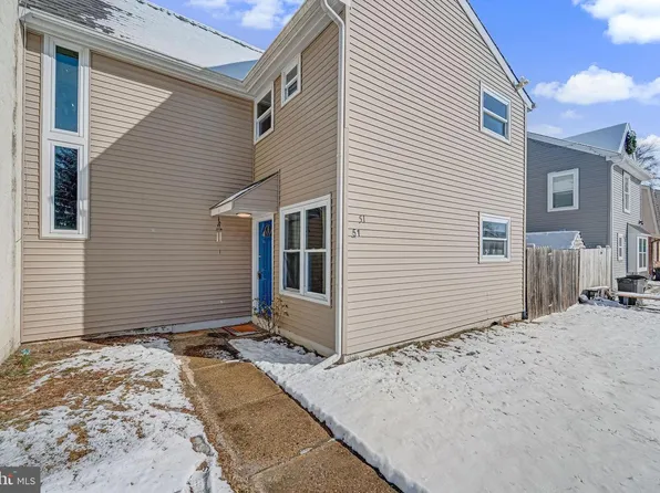 51 Noble Rd, Sicklerville, NJ 08081