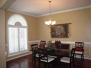 3rd image of 114 Lyttleton Way