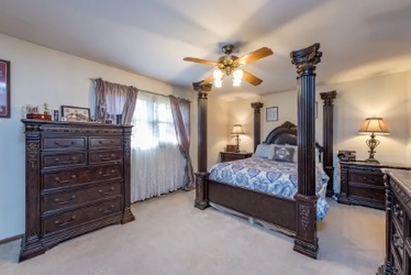 Thumbnail 12