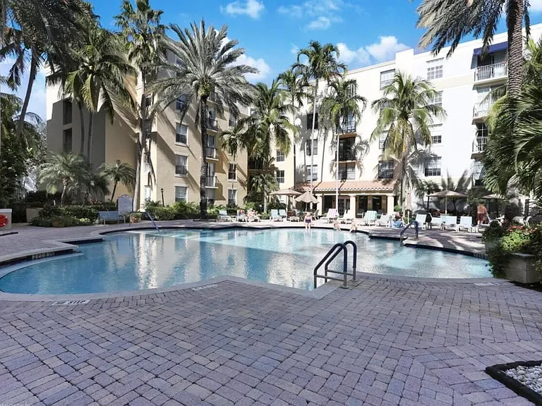 651 Okeechobee Blvd #808 — Photo 18