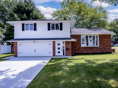 1303 E Dartmoor Ave, Seven Hills, OH, 44131