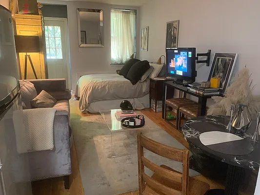 Rented by Prince Real Estate Associates LLC | media 2