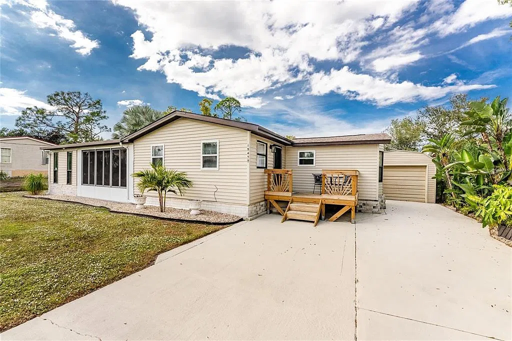 3 bed, 2.0 bath, 1560 sqft, $1,750 — Photo 1