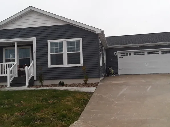 1500 E Linden Dr #109, Mount Pleasant, IA 52641