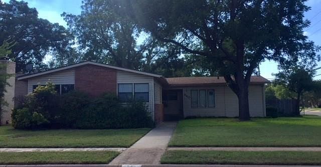 1st image of 840 Amherst Dr