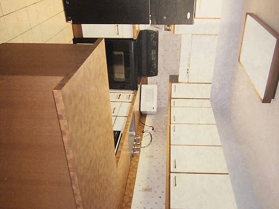5th image of 8005 Lake Dr APT 313