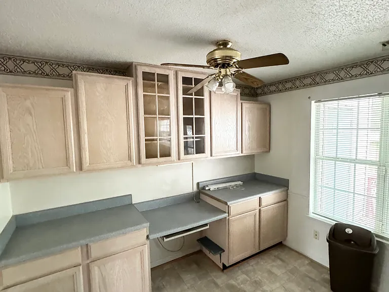 154 Corwin Cir — Photo 5
