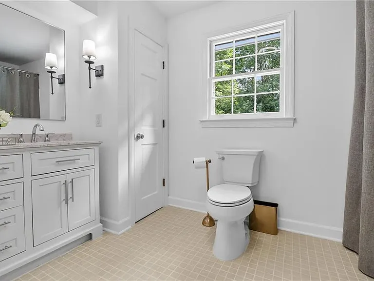 295 Glen Lake Dr — Photo 48