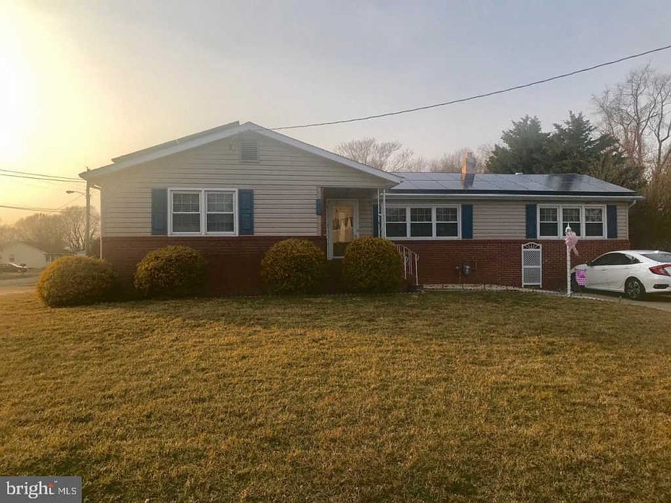 1st image of 45 University Dr