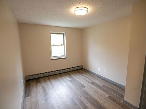 4th image of 608 Allen St #C01