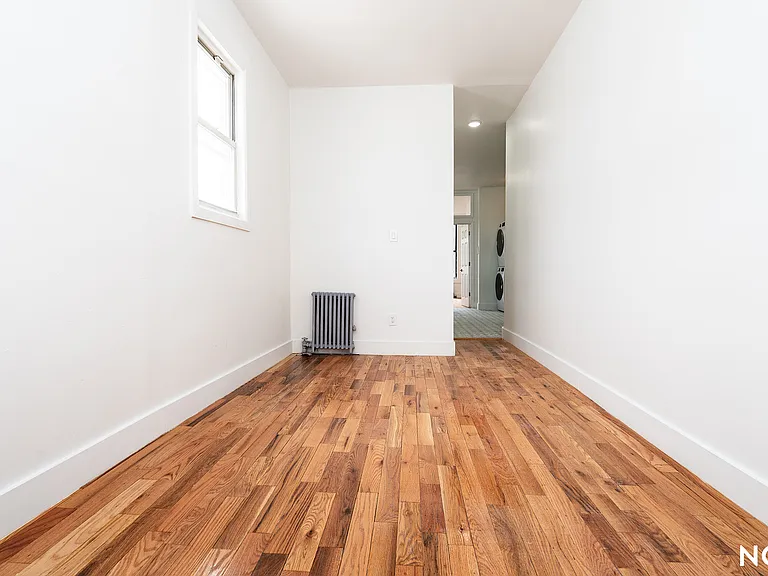 88 Menahan St #3D — Photo 13