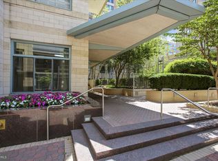 851 N Glebe Rd APT 1113, Arlington, VA 22203