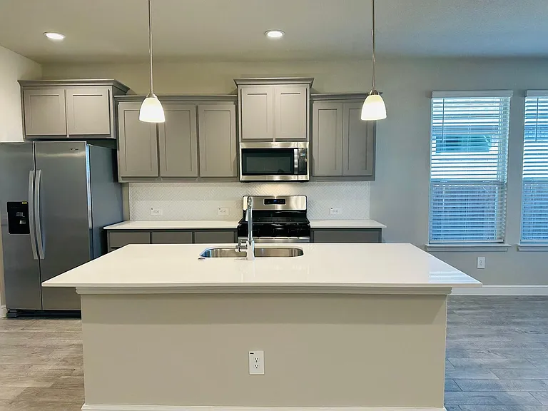 2516 Bellatrix Dr — Photo 9