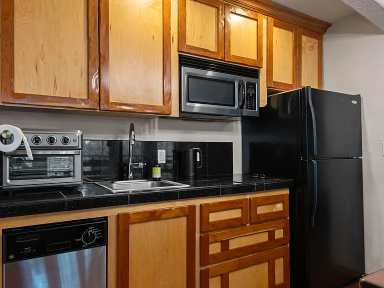 SW Century Dr — Photo 3